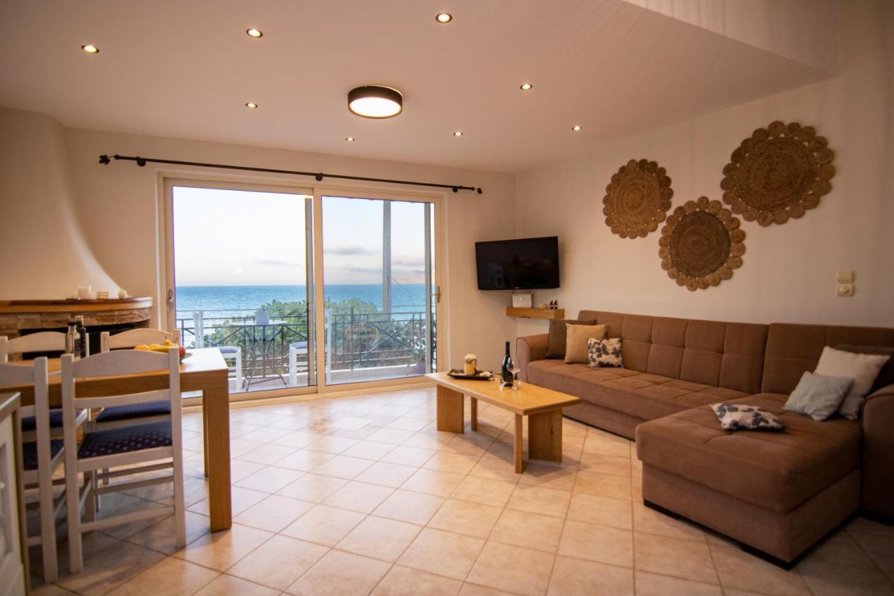 The Island House - Family Size Apt - Overlooking The Aegean - 3 Steps From The Beach Mochlos Exterior foto