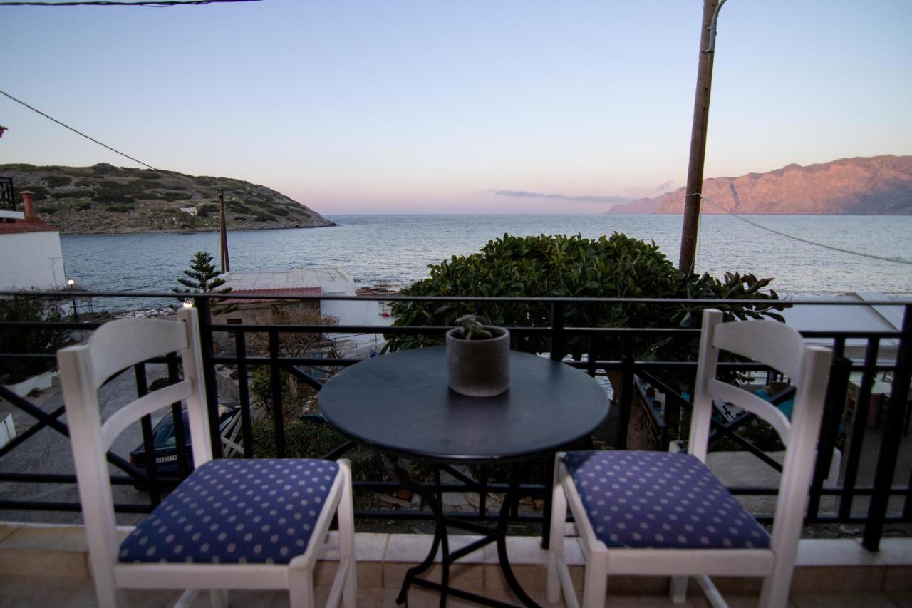 The Island House - Family Size Apt - Overlooking The Aegean - 3 Steps From The Beach Mochlos Exterior foto